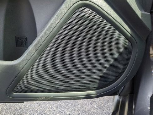 Certified 2025 Subaru Outback Premium image 18