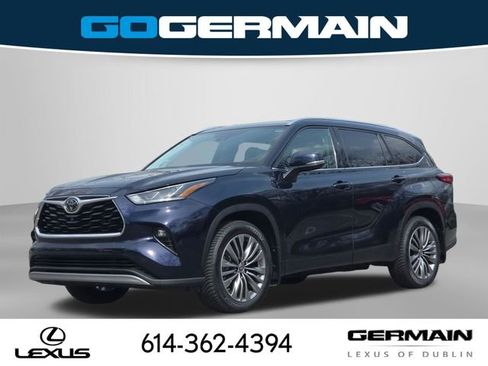 Used 2021 Toyota Highlander Platinum AWD/4WD image 3