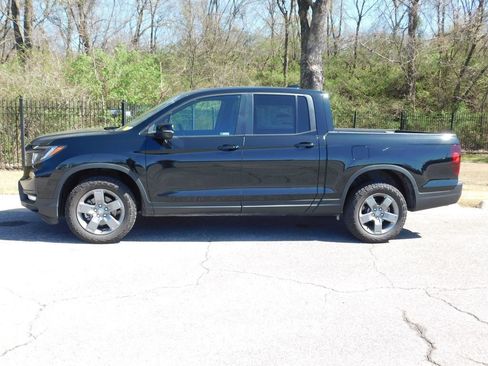 Certified 2025 Honda Ridgeline TrailSport image 2