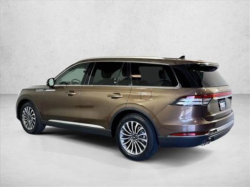 Used 2022 Lincoln Aviator Reserve RWD image 7