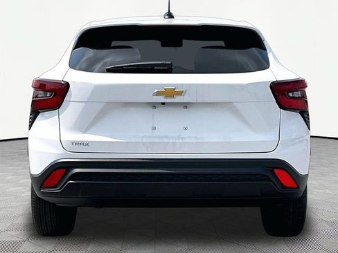New 2026 Chevrolet Trax LS FWD image 5