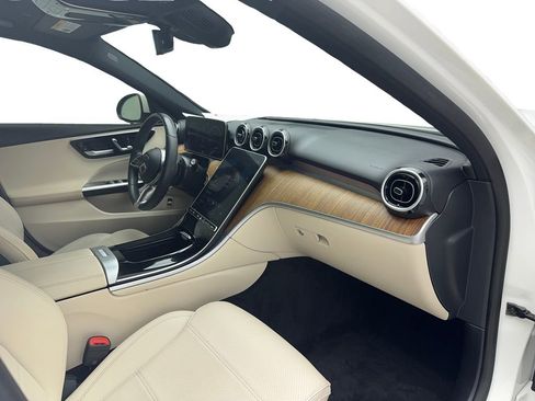 Used 2024 Mercedes-Benz C 300 Sedan image 33