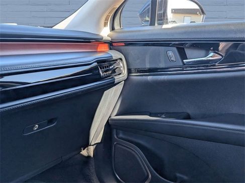 Used 2022 Lincoln Nautilus Reserve image 15