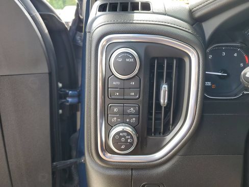 Used 2023 GMC Sierra 2500 SLT AWD/4WD image 32
