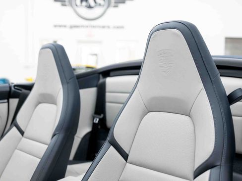 Used 2025 Porsche 911 Carrera S RWD image 41