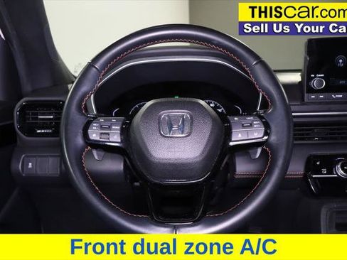 Used 2025 Honda Pilot Sport image 14