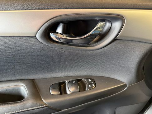 Used 2018 Nissan Sentra S FWD image 19