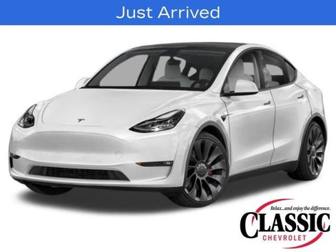 Used 2023 Tesla Model Y Long Range image 1