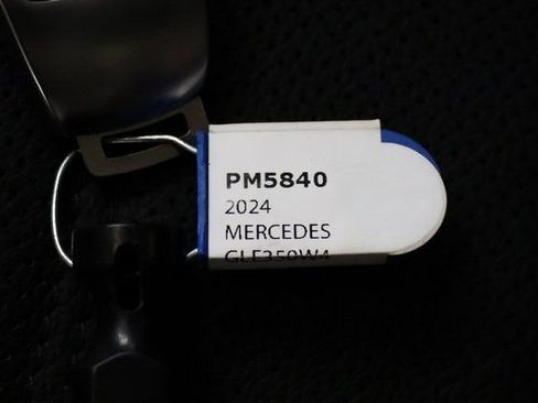 Used 2024 Mercedes-Benz GLE 350 4MATIC w/ AMG Line Exterior image 33