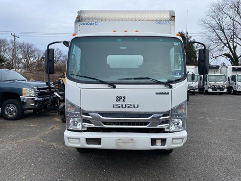 Used 2019 Isuzu NPR image 2