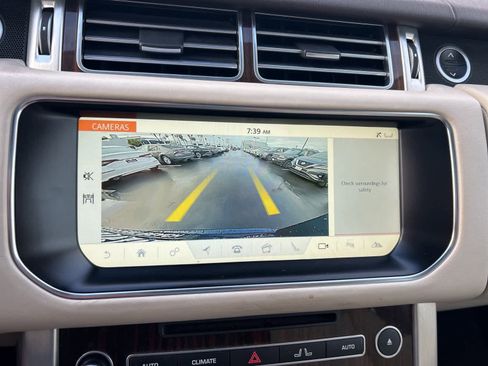 Used 2017 Land Rover Range Rover HSE image 40