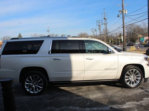 Used 2019 Chevrolet Suburban Premier w/ Premier Plus Edition image 28