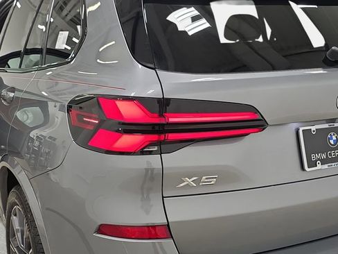 Certified 2024 BMW X5 xDrive40i w/ Executive Package image 31