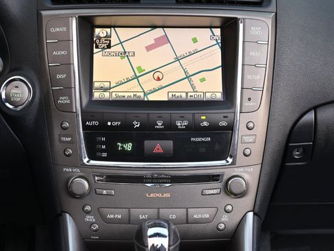 Used 2010 Lexus IS 250C RWD image 21