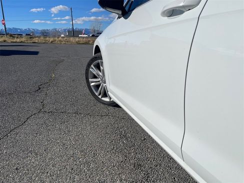 Used 2015 Volkswagen Golf TDI SE w/ Lighting Package image 29