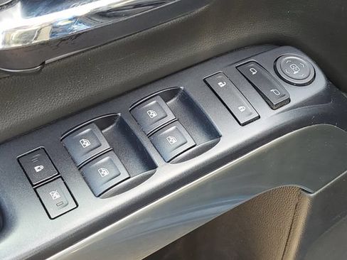 Certified 2019 Chevrolet Silverado 1500 LT w/ All Star Edition AWD/4WD image 19