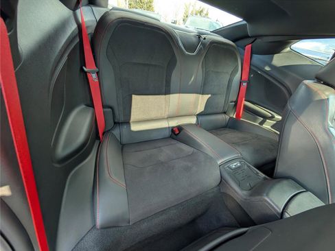 Used 2022 Chevrolet Camaro ZL1 image 13