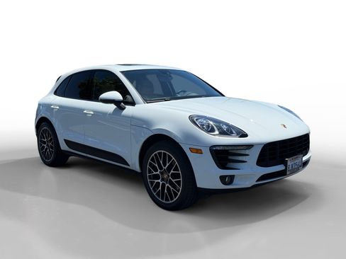 Used 2018 Porsche Macan AWD/4WD image 7