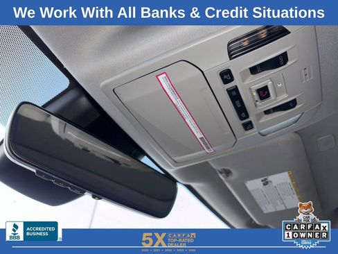 Used 2023 Toyota Highlander XLE image 24