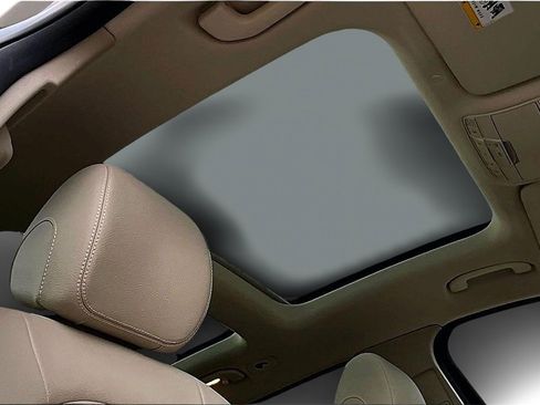 Used 2020 Mercedes-Benz GLC 300 4MATIC image 26