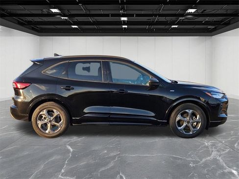 Used 2024 Ford Escape ST-Line w/ Tech Pack #1 image 6