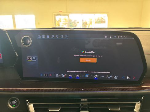 Used 2024 Chevrolet Traverse RS w/ LPO, Floor Liner Package image 51