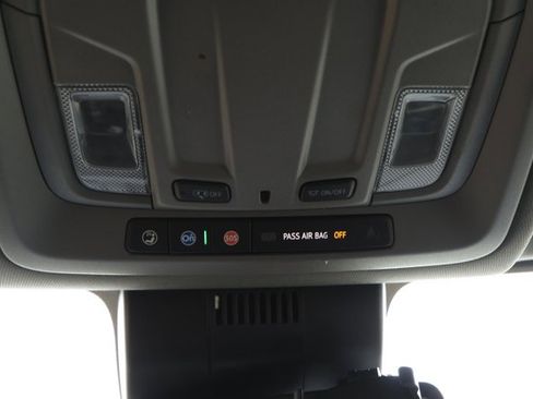 Used 2024 GMC Sierra 1500 SLT image 21