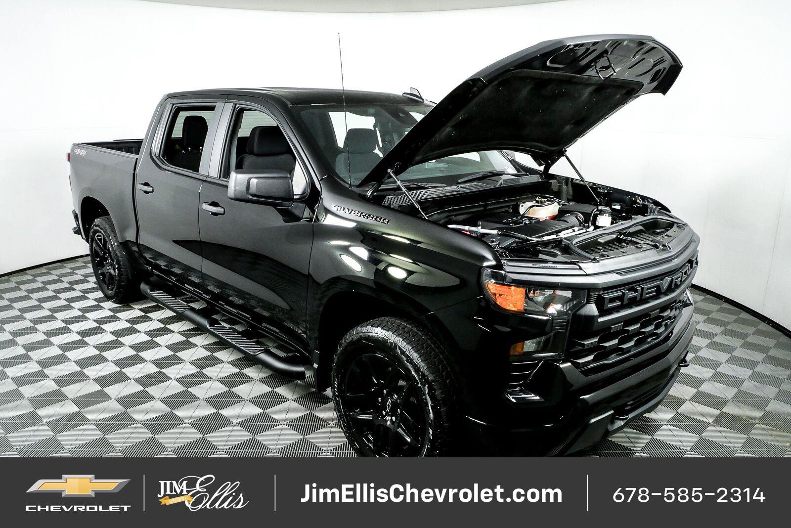 Used 2024 Chevrolet Silverado 1500 Custom w/ Turbomax Blackout Package AWD/4WD image 29