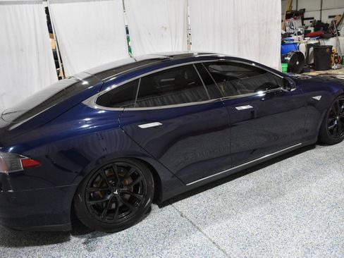 Used 2013 Tesla Model S Performance RWD image 7