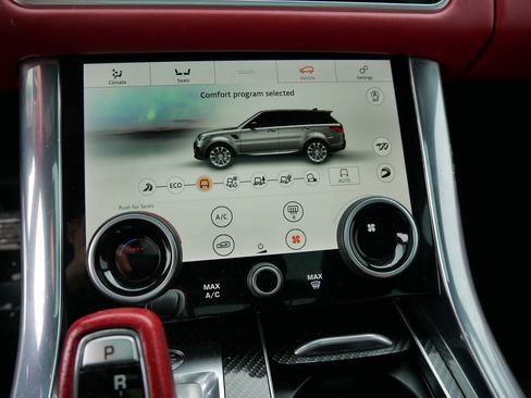 Used 2020 Land Rover Range Rover Sport SVR image 23