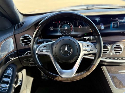 Used 2019 Mercedes-Benz S 560 4MATIC Sedan image 19