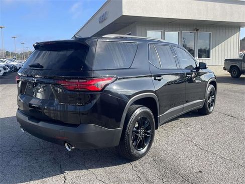 Used 2022 Chevrolet Traverse LS w/ Midnight/Sport Edition image 3