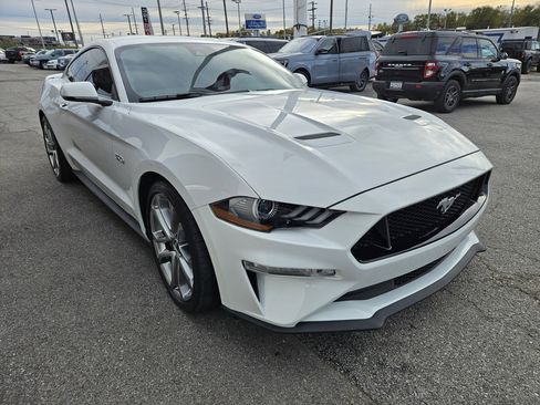 Used 2021 Ford Mustang GT Premium w/ Equipment Group 401A image 8