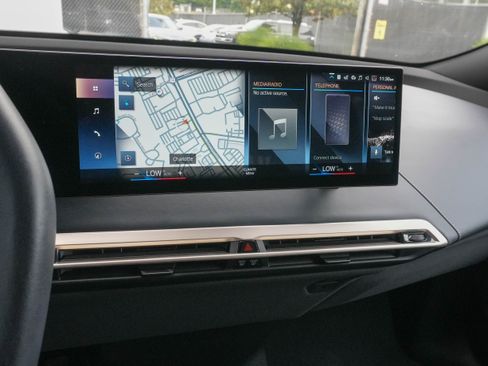 Certified 2023 BMW iX xDrive50 w/ Premium Package AWD/4WD image 23