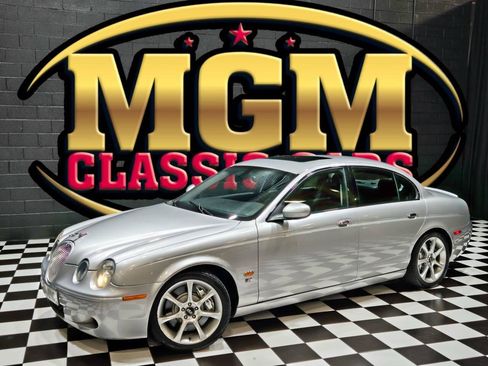 Used 2005 Jaguar S-TYPE R RWD image 1