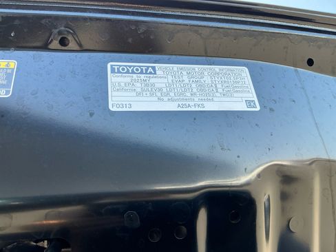 Used 2025 Toyota RAV4 XLE image 24