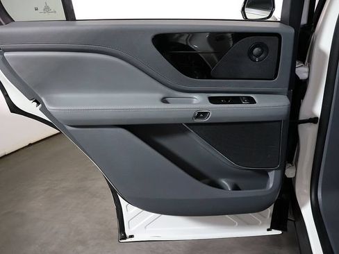 Used 2020 Lincoln Aviator Reserve w/ Equipment Group 201A AWD/4WD image 29