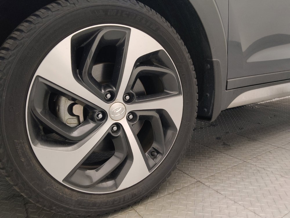 Used 2018 Hyundai Tucson Value w/ Cargo Package FWD image 31