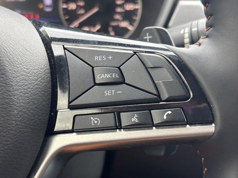 Used 2025 Nissan Altima 2.5 SR FWD image 18