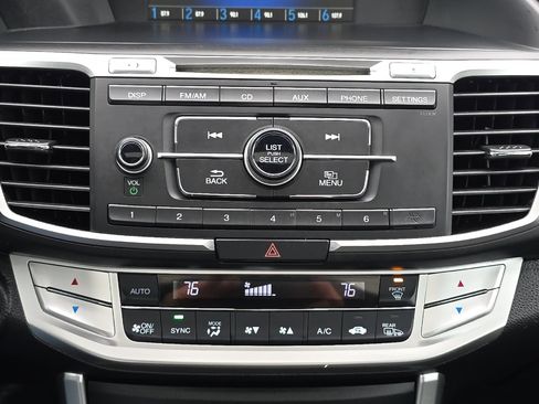 Used 2014 Honda Accord EX image 19