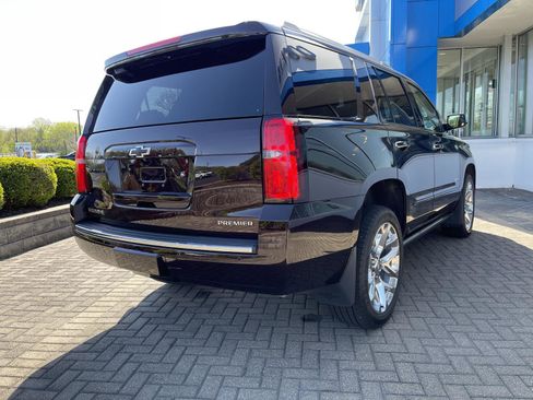 Used 2020 Chevrolet Tahoe Premier w/ Premier 6.2L Value Package AWD/4WD image 5