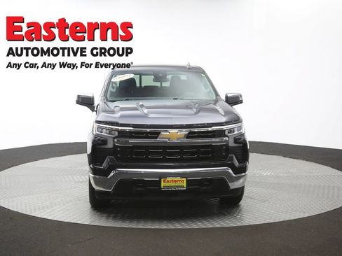 Used 2022 Chevrolet Silverado 1500 LT w/ Convenience Package II AWD/4WD image 52