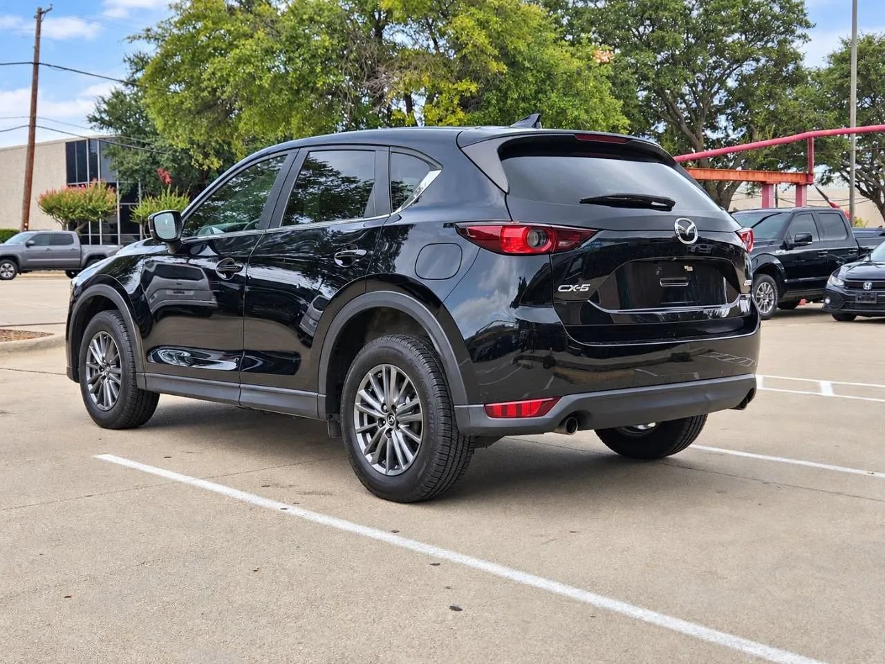Used 2017 MAZDA CX-5 Touring FWD image 5