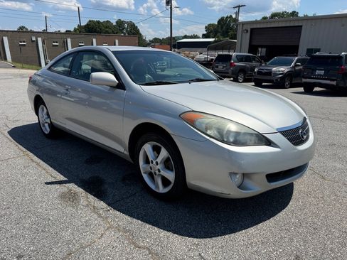 Used 2006 Toyota Solara SE FWD image 3