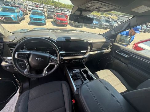 Used 2024 Chevrolet Silverado 1500 RST w/ Convenience Package II image 7