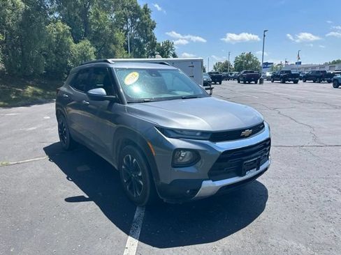 Used 2022 Chevrolet TrailBlazer LT w/ Convenience Package FWD image 6