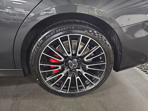 New 2026 Mercedes-Benz E 53 AMG e 4MATIC Sedan image 35