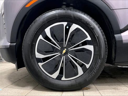 Used 2024 Chevrolet Blazer EV LT image 7