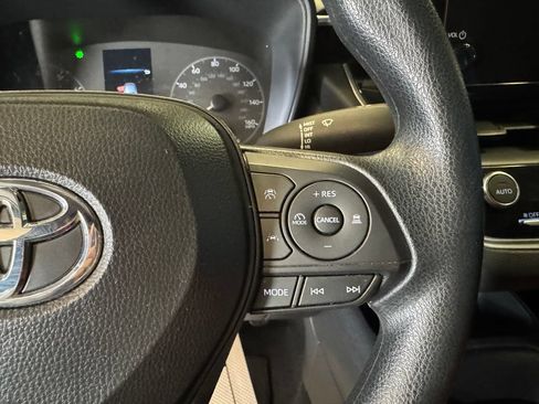 Used 2024 Toyota Corolla LE FWD image 12