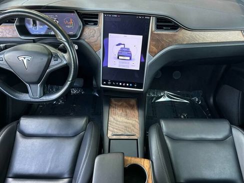 Used 2020 Tesla Model X Long Range AWD/4WD image 16